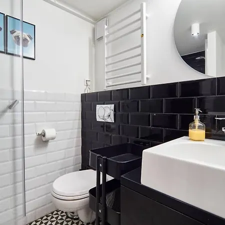 Unique Brick 2 - Old Town & Market Square